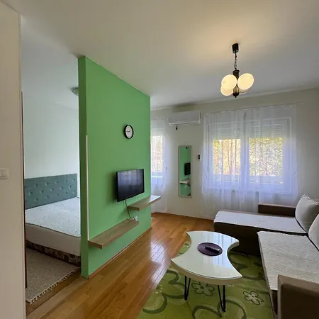 33 Apartment